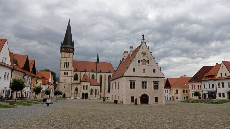 Středověké domy na náměstí ve starobylém Bardejově