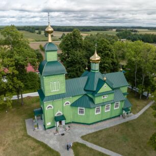 Pravoslavný chrám sv. Michaela Archanděla v vesnici Trzescianka