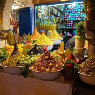 Tajemství marocké kuchyně? Čerstvé suroviny a správný mix koření.