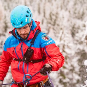 Na horách: nový film, který propojuje lásku k horám, lidskost a skutečnou pomoc záchranářům © Michala Rusaňuková