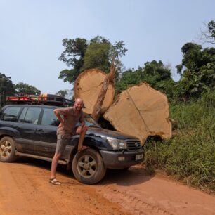 FILIP VÍTEK: Afrika – Do pekla a zase zpátky