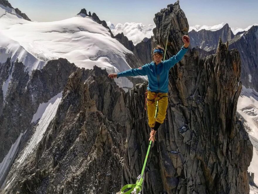 DANNY MENŠÍK: Obří lajna