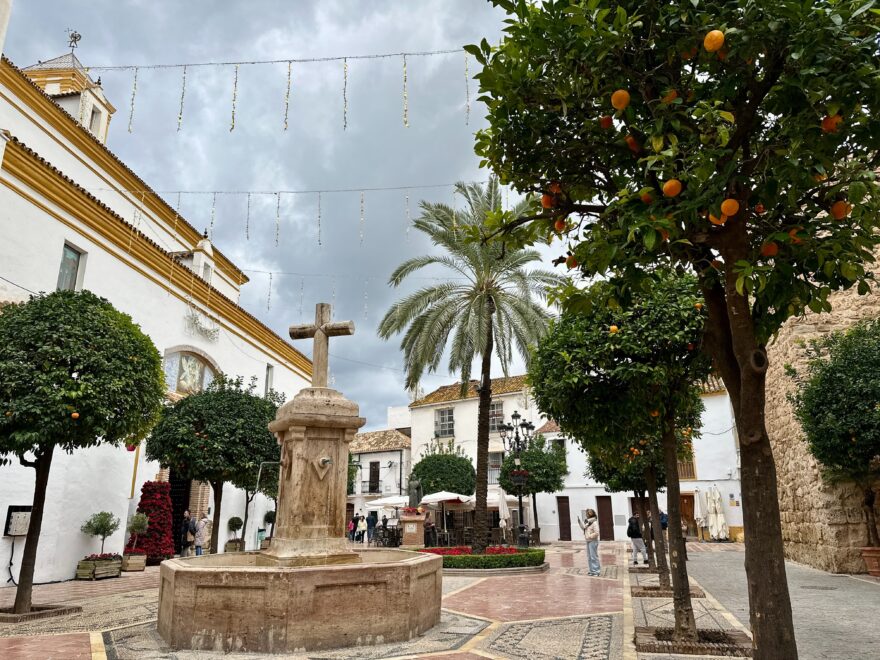 Marbella, historické centrum s náměstím Plaza de los Naranjos