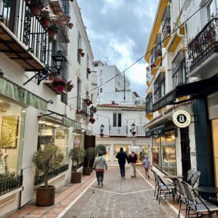 Úzké bílé uličky Marbelly