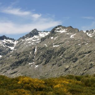 Almanzor je nejvyšší hora celého pohoří Sierra de Gredos i soustavy Sistema Central. Zdroj: Turismo Castilla y Leon
