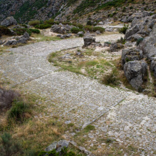 Sierra de Gredos: kamenné srdce Ávily pod vrcholem Almanzoru
