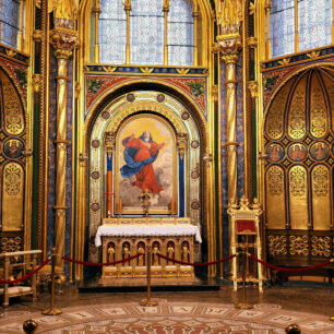 Zlatá kaple v katedrále svatých apoštolů Petra a Pavla
