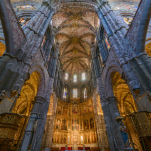 Dominantou města je katedrála Salvador de Ávila. Zdroj: Ayuntamiento Ávila