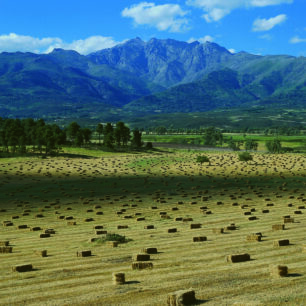Sierra de Gredos: kamenné srdce Ávily pod vrcholem Almanzoru