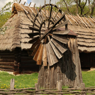 Sanok, skanzen, karpatská vesnička