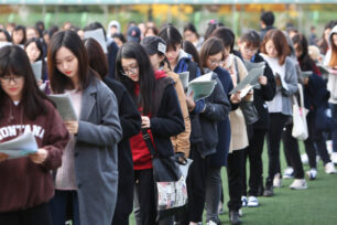 Pripravy na najdolezitejsiu skusku v zivote. Zdroj: the korea herald