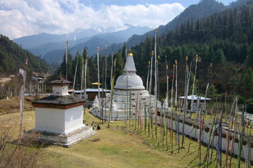 Chendebji chorten - Tronsa