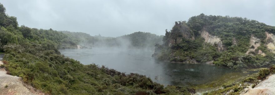 Waimangu Volcanic Valey, Crater Lake