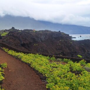 El Hierro a krásná lávová pěší stezka podél pobřeží. Zdroj: Zuzana Churanová