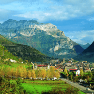 Huesca, hora Forca. Zdroj: Turespaña