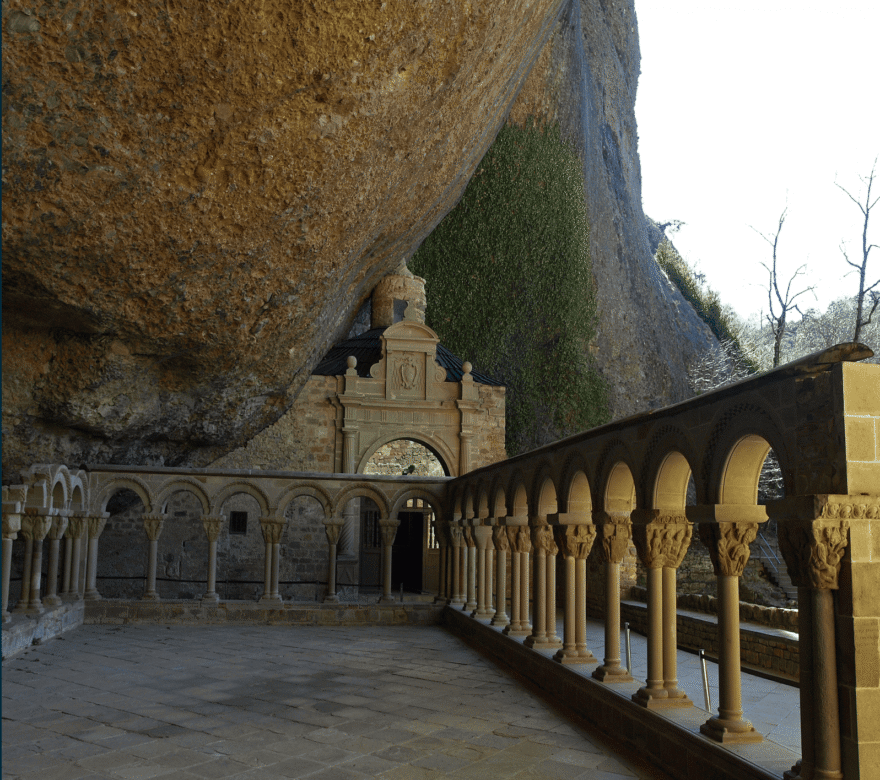 Klášter San Juan de la Peña. Zdroj: Turespaña