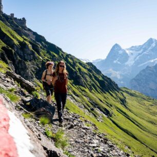 Bernský Oberland: Od vodopádů v Lauterbrunnenu až na střechu Evropy