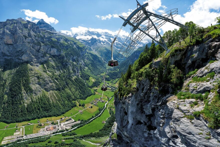 Lanovka ze Stechelbergu do Mürrenu je nejstrmější na světě