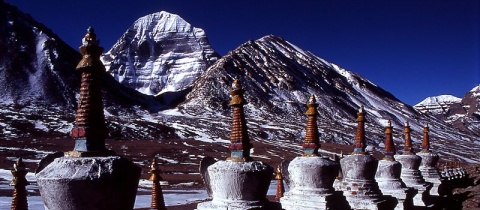 Vábení posvátné tibetské hory Kailás přitahuje poutníky z celého světa