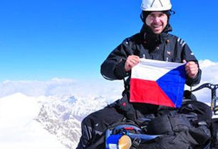 Úspěch českého prvovýstupu v Pamíru