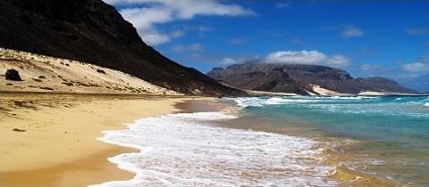 Duhové Kapverdy vítají příchozí karnevalem