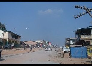 Koidu: město na konci světa