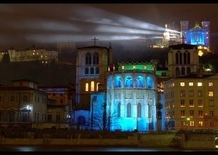 Světla jako z pohádky vyženou lyonskou tmu