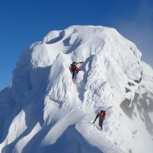 Vychází Svět outdooru 4/2013. Přechod Tater po 35 letech, zimní výstup na Cerro Torre a extrémní přeplavání Beringovy úžiny