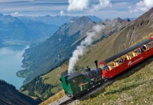 Vyjeďte na 8 nádherných švýcarských vrcholů vlakem se Swiss Peak Pasem