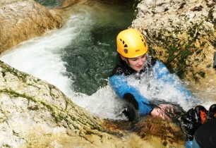 Ledový Sušec: Vyzkoušejte canyoning ve slovinském Bovci