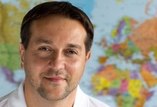 ROZHOVOR: S lékařem Rastislavem Maďarem o tom, jak se léčí v Malawi, Nepálu či na Srí Lance
