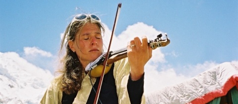 ROZHOVOR: S Kristinou Höschlovou o výškové nemoci, traumacentru v Afghánistánu i hře na housle