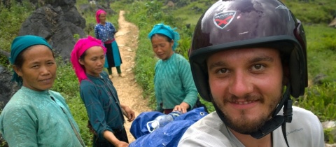 Cestování Vietnamem na ocelovém oři