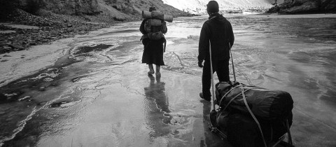 FOTOREPORTÁŽ: Cesta po zamrzlé řece – putování, které nemá obdoby