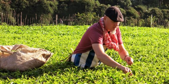 Autor seriálu Dobrodruh: Rád bych trochu rozbil takovéto zažité klišé, že cestovatele dělá zelené nebo outdoorového oblečení