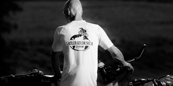 ROZHOVOR: S Petrem Mazalem, který vyráží S kolem kolem světa