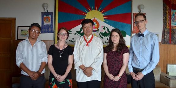 Tashi Delek u vrcholných tibetských představitelů aneb na návštěvě u tibetského premiéra