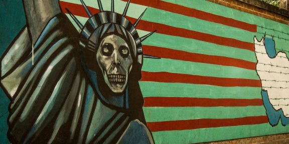 Jeden volný gauč prosím aneb v Teheránu jako doma