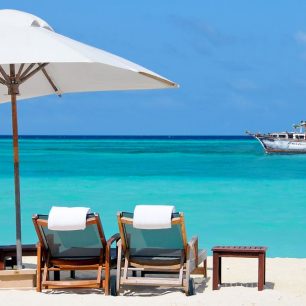 Jak poznat Maledivy trochu jinak? Obeplujte je na lodi!