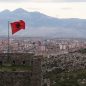 Lesk a bída albánského města Skadar