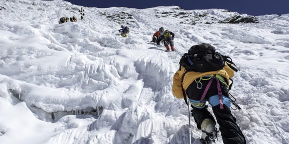 SOUTĚŽ: Vyhrajte knihu o dobrodružném výstupu na Matterhorn či Everest. UKONČENO