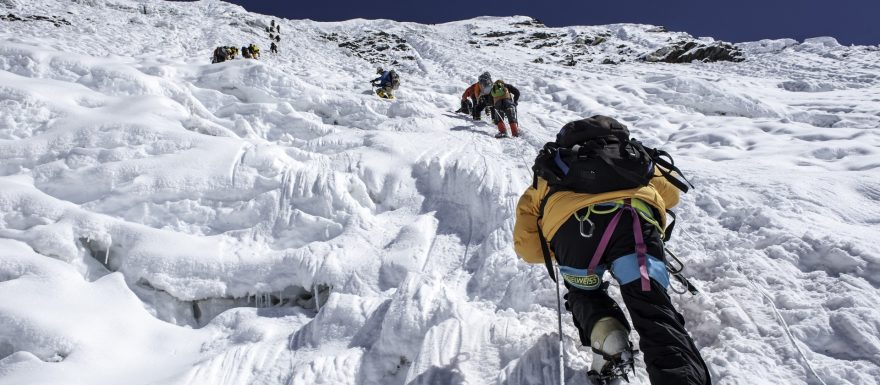 SOUTĚŽ: Vyhrajte knihu o dobrodružném výstupu na Matterhorn či Everest. UKONČENO