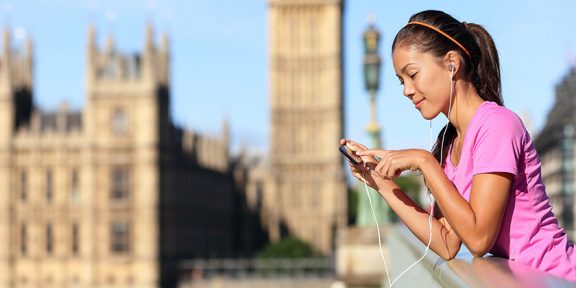 Jak vyřešit čtení na cesty? Vyzkoušejte audioknihy!