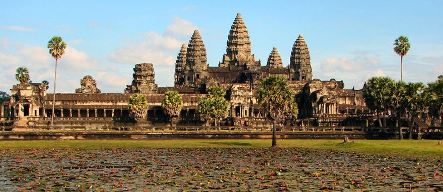 Kambodža: Jak si nejlépe prohlédnout Angkor? Na kole!