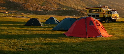 PRŮVODCI DOPORUČUJÍ: Jak procestovat Island bez davů turistů a se spoustou zážitků