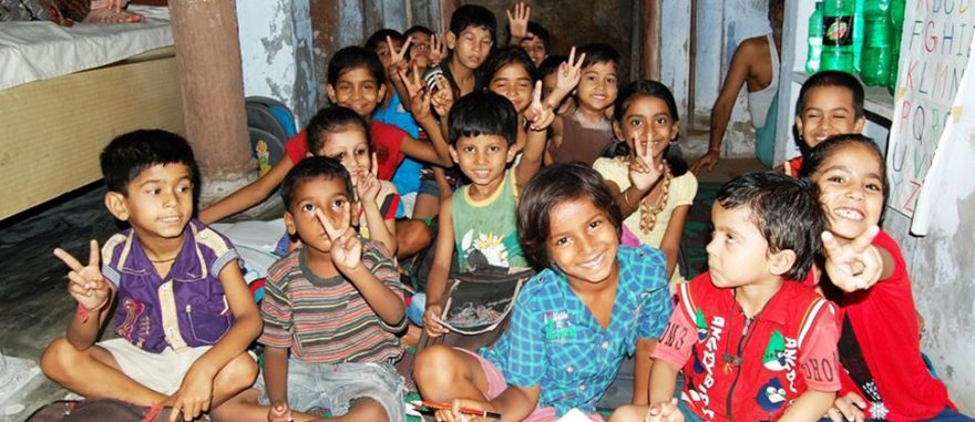 Víte, že v indickém Váránasí najdete českou školu?