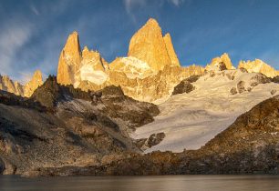 Tipy na treky v Patagonii: Výhledy na nejkrásnější třítisícovky Mt. FitzRoy (3405 m) a Cerro Torre (3102 m) 