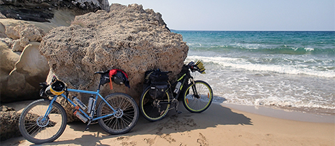 Severní Kypr na kole: cyklotoulky přes kopce a podél pláží