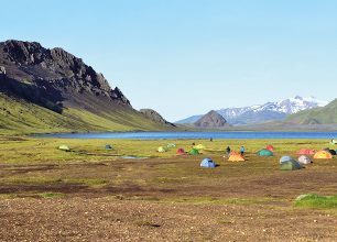 Islandský nejpopulárnější Trek Laugavegur skrz fascinující Duhové hory