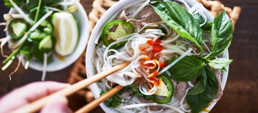 Exotická kuchyně: Ochutnejte nejzvláštnější jídla Vietnamu, kam patří kachní zárodky či mravenčí vejce
